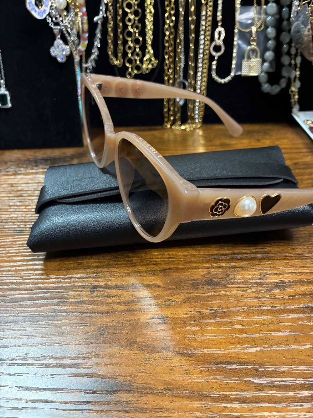 Stylish Beige Women's Sunglasses with Decorative Accents